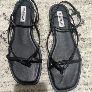 Steve Madden Elegant Black Sandals